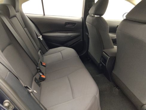 Used 2022 Toyota Corolla LE image 19