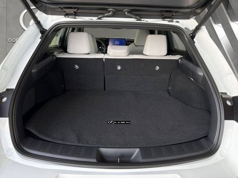 Certified 2026 Lexus UX 300h FWD w/ Accessory Package (Z1) image 23