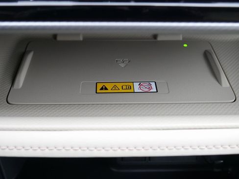 Used 2024 Toyota Highlander Platinum image 22