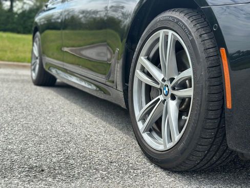 Used 2018 BMW 750i xDrive AWD/4WD image 9