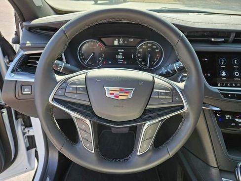 Certified 2025 Cadillac XT5 Premium Luxury image 24