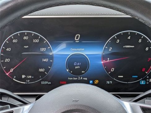 Used 2024 Mercedes-Benz GLC 300 4MATIC image 19