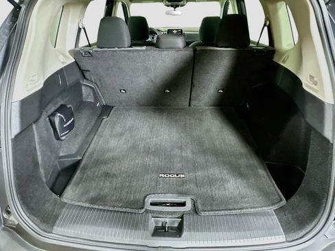 Used 2023 Nissan Rogue SV FWD image 27