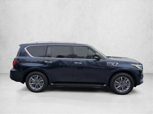 Used 2021 INFINITI QX80 Luxe w/ Cargo Package image 4