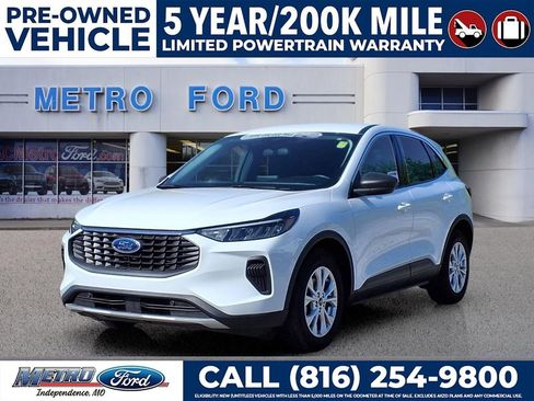 Used 2023 Ford Escape Active w/ Cold Weather Package FWD image 8