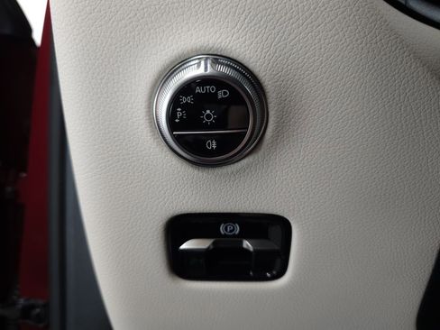 Certified 2026 Mercedes-Benz GLC 300 4MATIC image 10