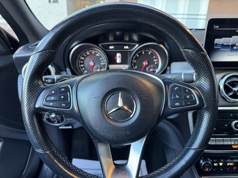 Used 2019 Mercedes-Benz GLA 250 image 24