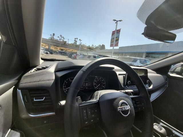 Used 2026 Nissan Rogue SV FWD image 10