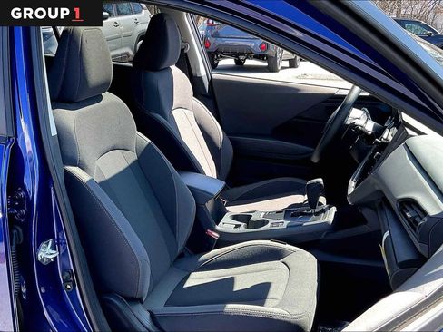 Used 2025 Subaru Crosstrek 2.0i Premium image 9