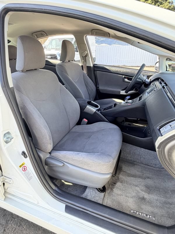 Used 2014 Toyota Prius Two FWD image 19