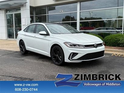 New 2025 Volkswagen Jetta SE