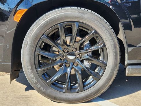 Used 2023 Cadillac Escalade Sport Platinum w/ LPO, ONYX Package image 7