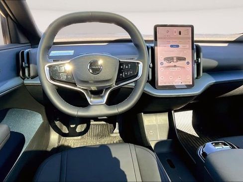 Used 2026 Volvo EX30 Cross Country Ultra w/ Protection Package Premier image 8