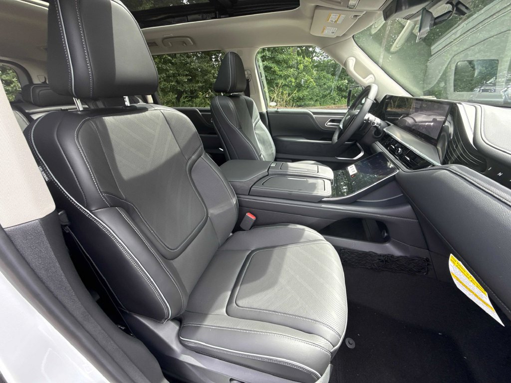 New 2027 INFINITI QX80 Luxe w/ Cargo Package RWD image 23