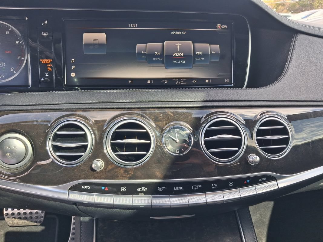 Used 2015 Mercedes-Benz S 550 Sedan image 25