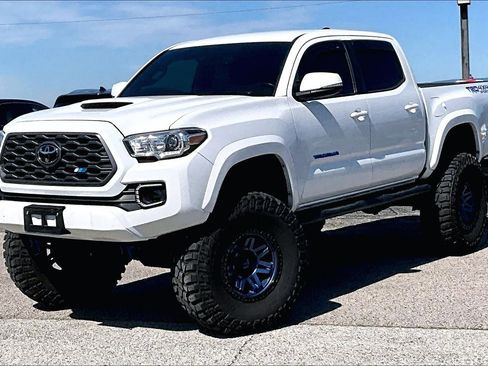 Used 2022 Toyota Tacoma TRD Sport AWD/4WD image 7