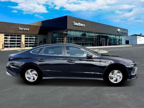 New 2026 Hyundai Sonata SE FWD image 10