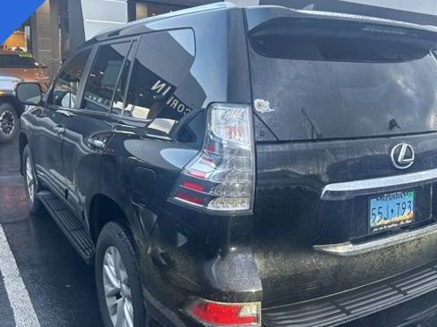 Used 2019 Lexus GX 460 image 11