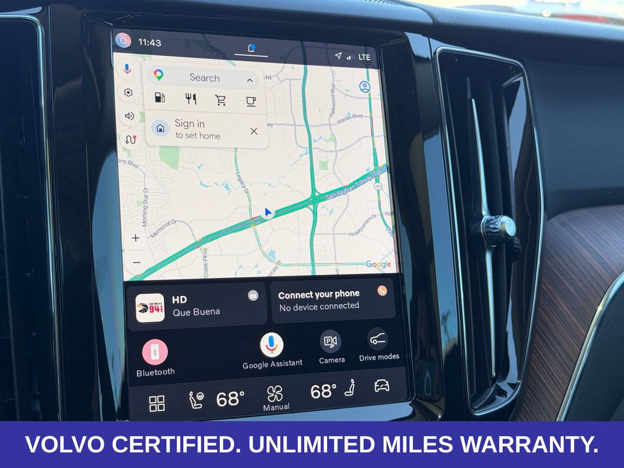 Certified 2024 Volvo XC60 B5 Plus w/ Protection Package Premier AWD/4WD image 27