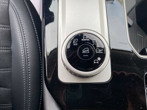 New 2026 Mitsubishi Outlander LE FWD image 15