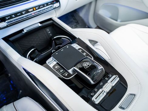 Used 2024 Mercedes-Benz Maybach GLS 600 4MATIC image 55