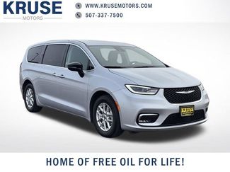 Used 2024 Chrysler Pacifica Touring-L FWD 360° Tour