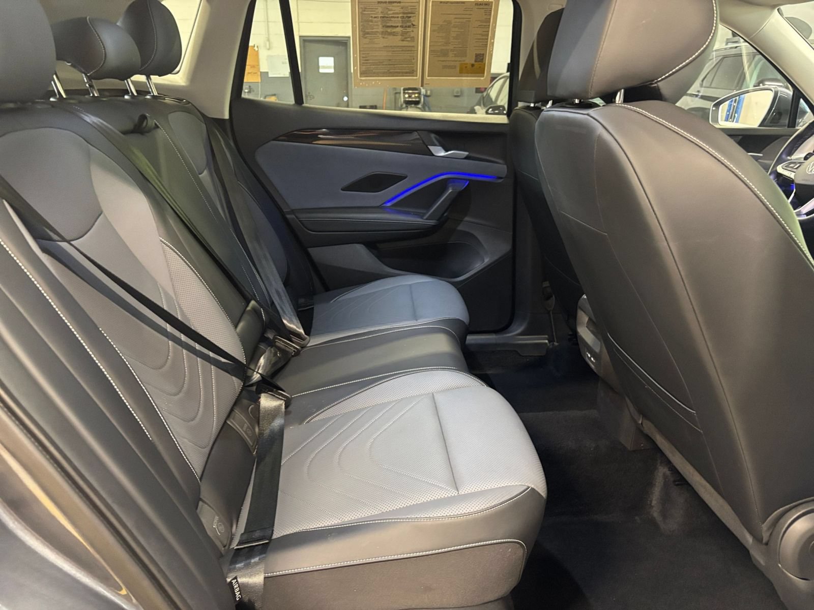 Used 2026 Volkswagen Tiguan SE AWD/4WD image 38