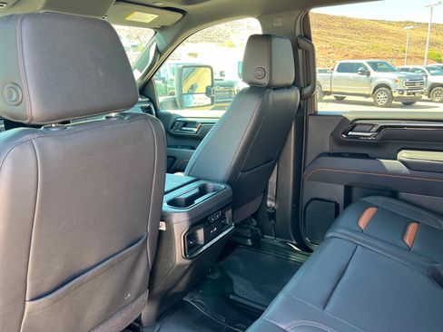 Used 2025 GMC Sierra 2500 AT4 AWD/4WD image 20
