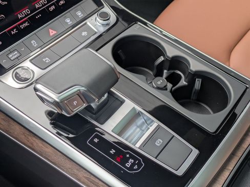 New 2026 Audi Q8 Premium image 13