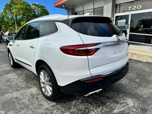 Used 2019 Buick Enclave Premium w/ Experience Buick Package FWD image 6
