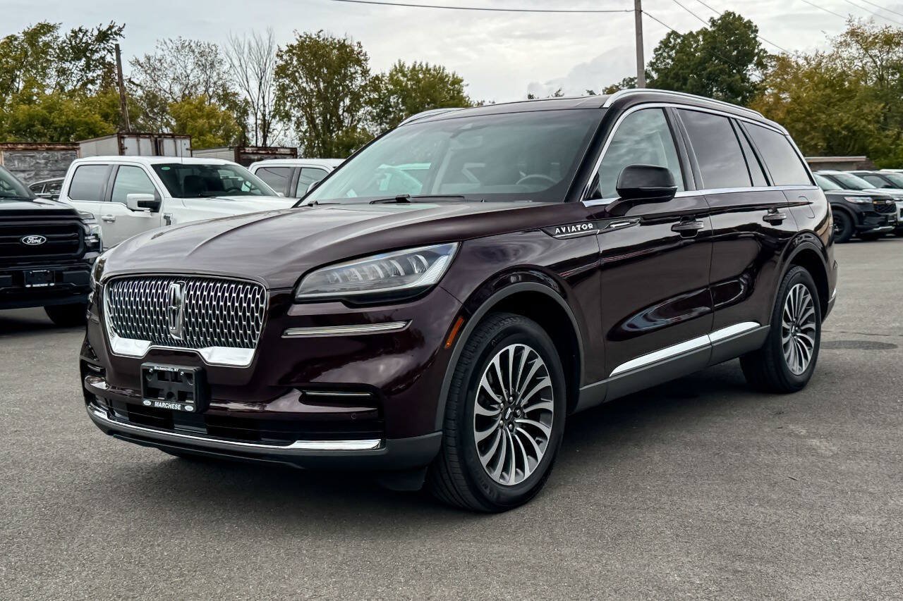 Used 2024 Lincoln Aviator AWD w/ Premium Package image 7