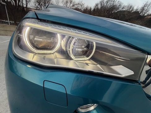 Used 2015 BMW X5 M image 12