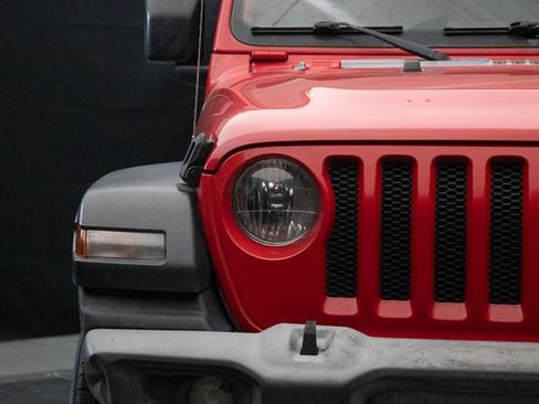 Used 2019 Jeep Wrangler Unlimited Sport S AWD/4WD image 6
