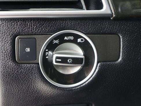 Used 2019 Mercedes-Benz GLE 43 AMG 4MATIC image 45