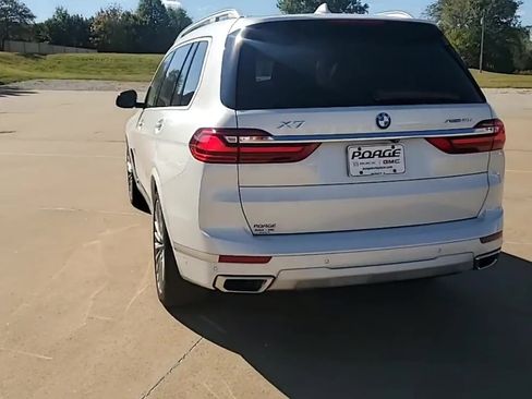 Used 2022 BMW X7 xDrive40i w/ Premium Package image 7