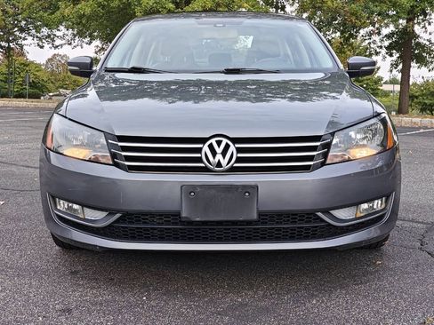 Used 2015 Volkswagen Passat 1.8T SE image 8