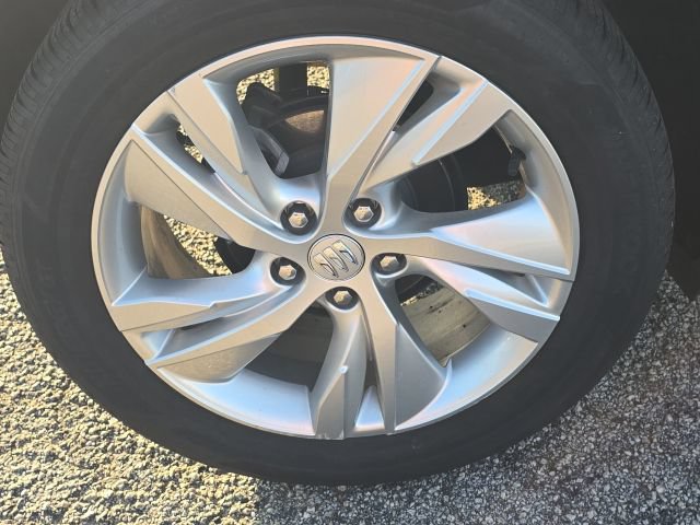 Used 2025 Buick Encore GX Preferred w/ Comfort Package FWD image 9