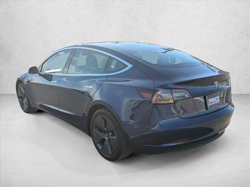 Used 2019 Tesla Model 3 Standard Range Plus image 8