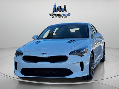 Used 2018 Kia Stinger Premium image 11