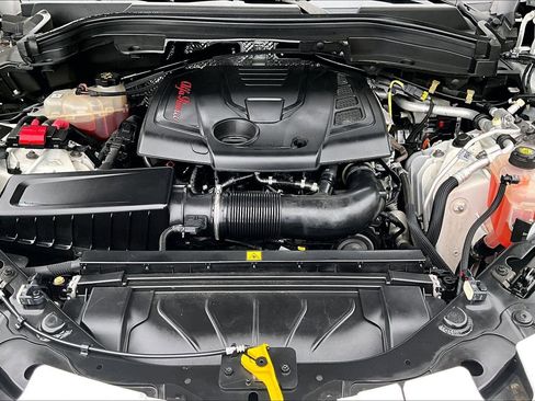 Used 2022 Alfa Romeo Stelvio Sprint AWD/4WD image 10