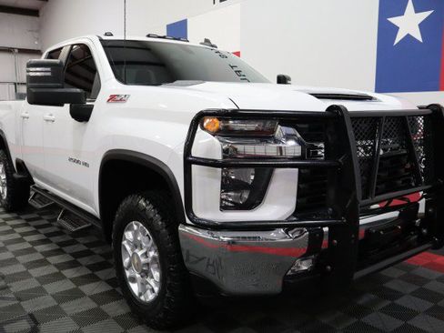 Used 2022 Chevrolet Silverado 2500 LT w/ Convenience Package AWD/4WD image 18