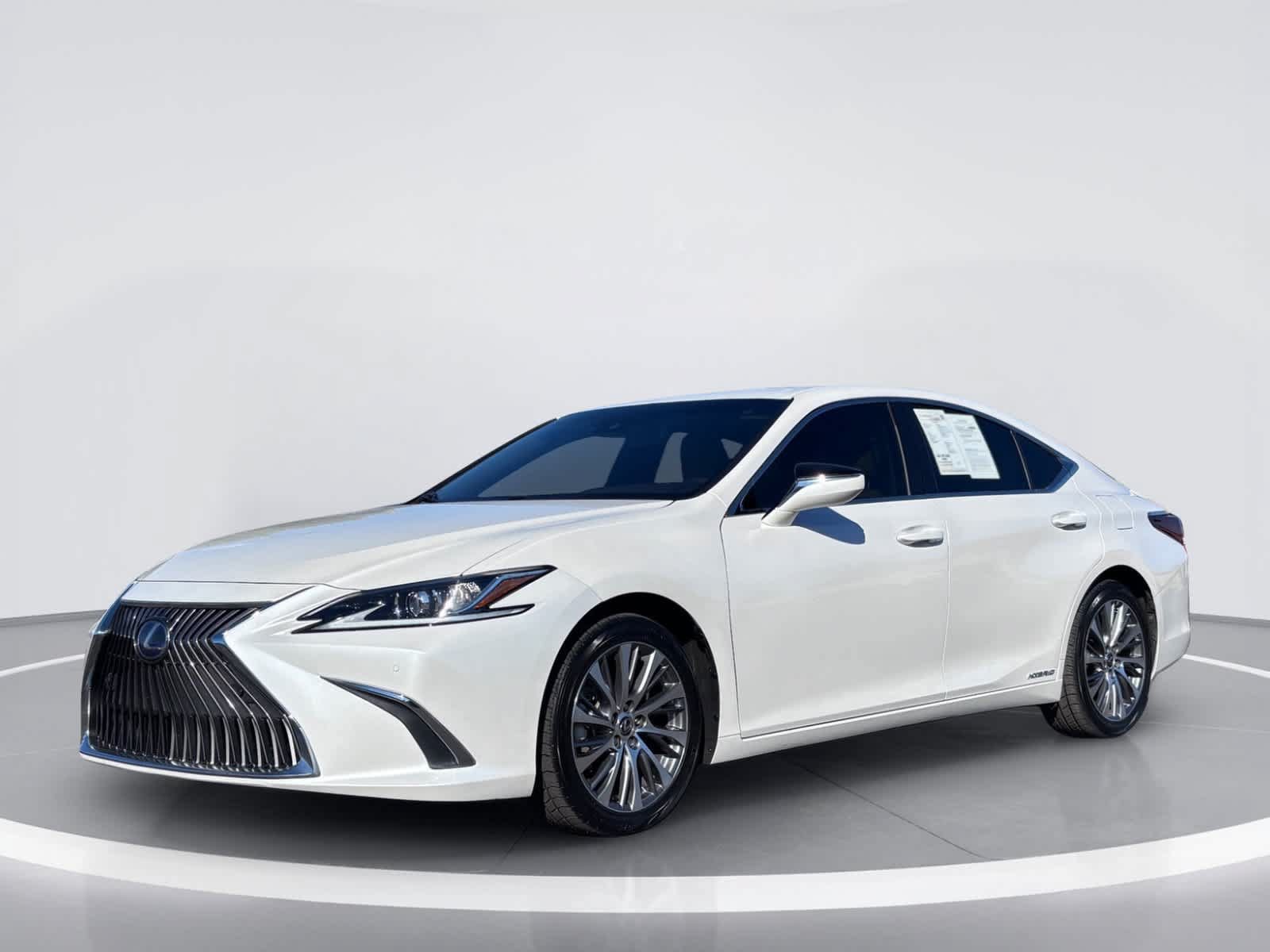 Used 2019 Lexus ES 300h w/ Premium Package FWD image 2