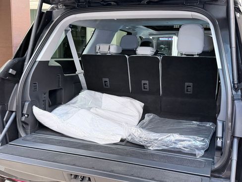 New 2026 Lincoln Navigator L Black Label image 22