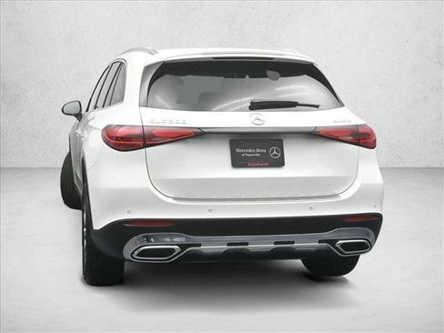 Certified 2026 Mercedes-Benz GLC 300 4MATIC image 5