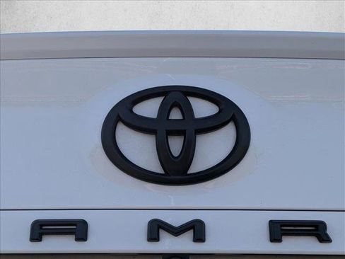 Used 2024 Toyota Camry SE image 23