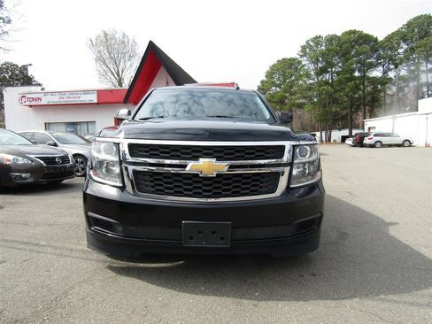 Used 2016 Chevrolet Suburban LS image 3