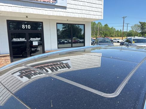 Used 2019 Toyota Highlander Limited Platinum image 12