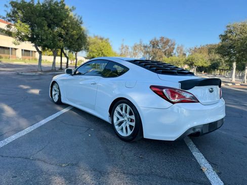 Used 2015 Hyundai Genesis 3.8 RWD image 15