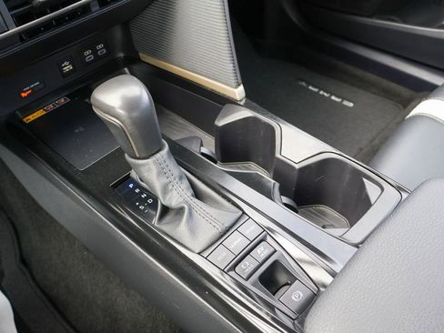 Used 2025 Toyota Camry SE FWD image 17