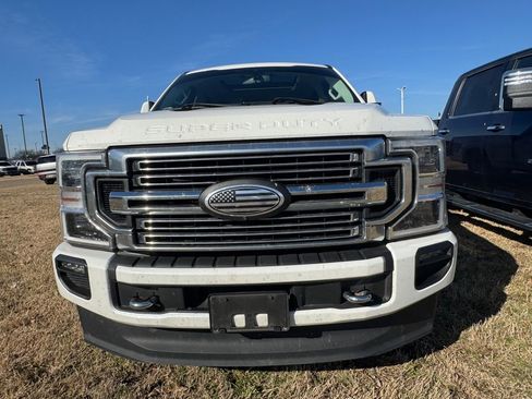 Used 2020 Ford F250 Limited image 2